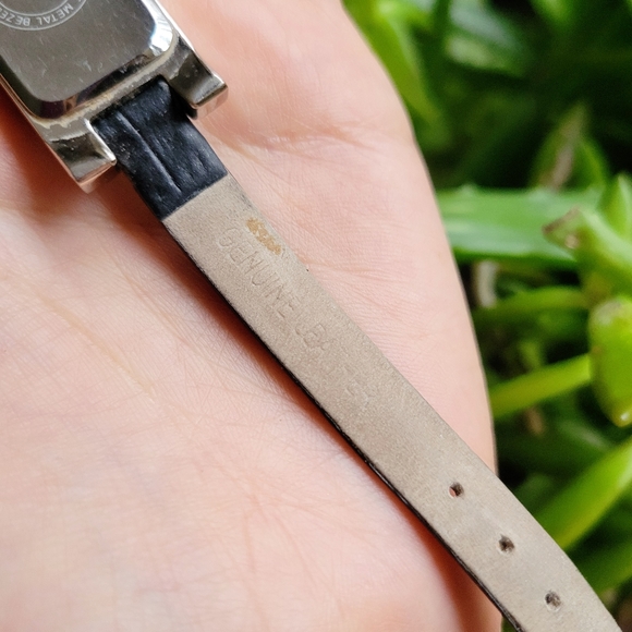 Vintage Genuine Leather Oasis Rhinestone Watch - Picture 9 of 9